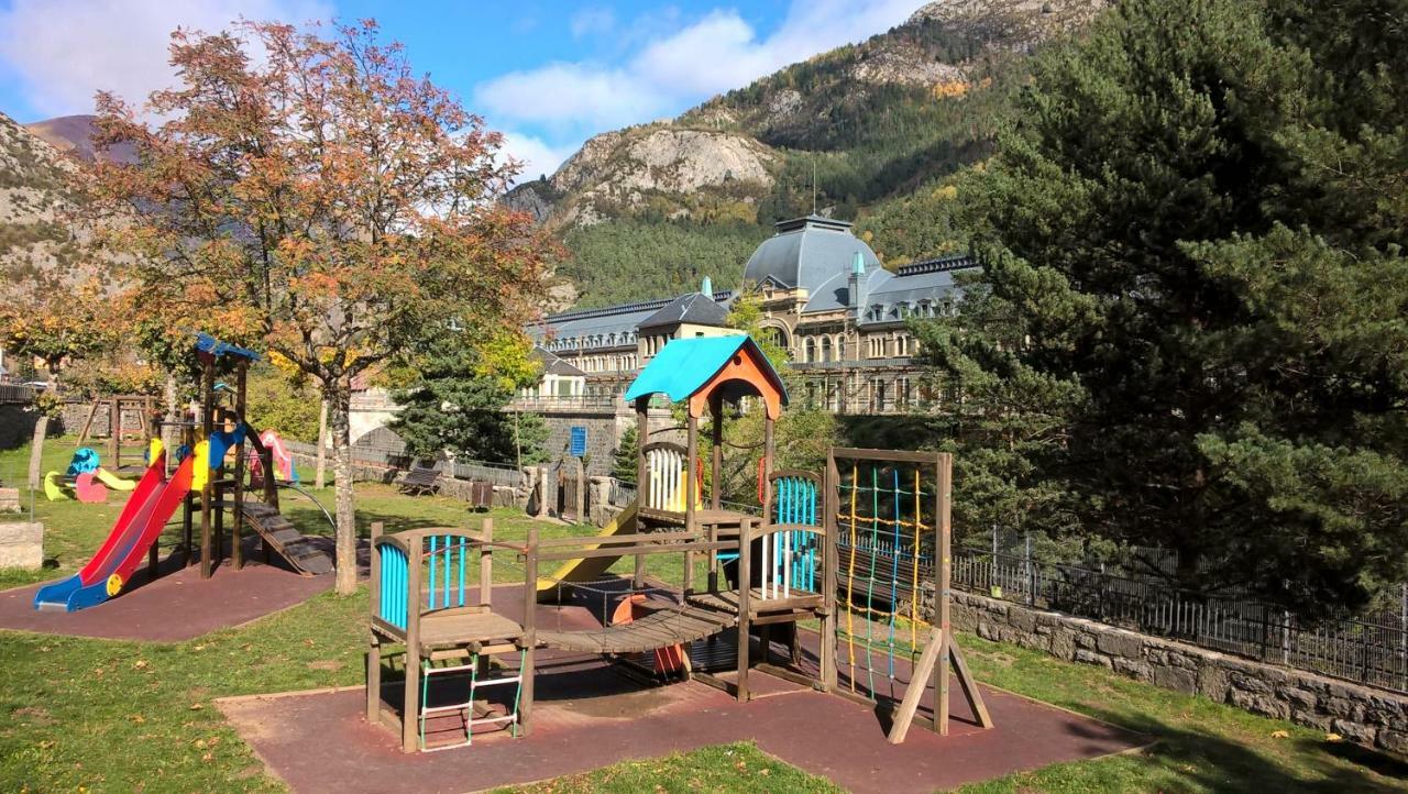 Apartamento De Montana "Nueva Canfranc" Exterior photo